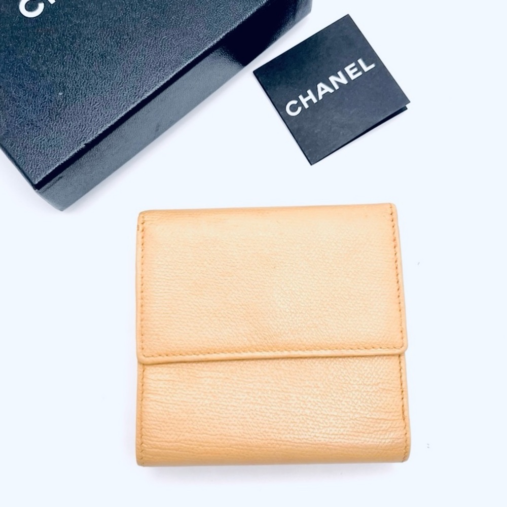 Authentic CHANEL COCO Double Sided Compact Leathe… - image 3